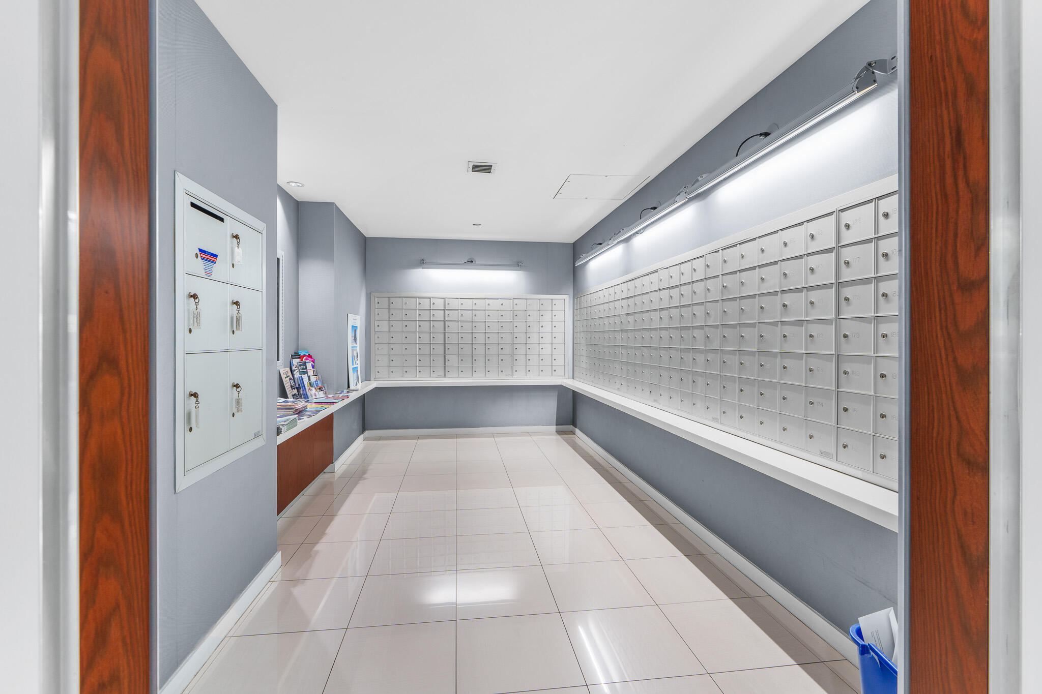 300 S Australian Avenue 423