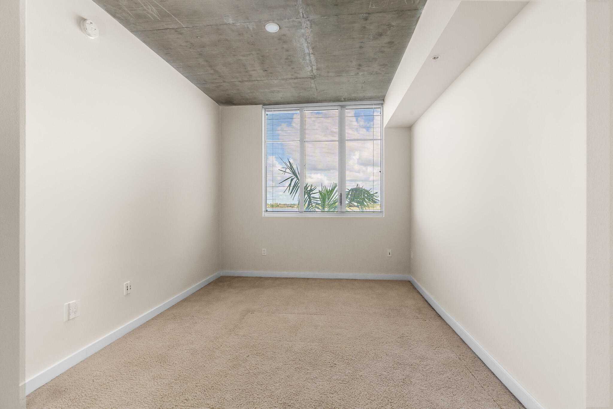 300 S Australian Avenue 423