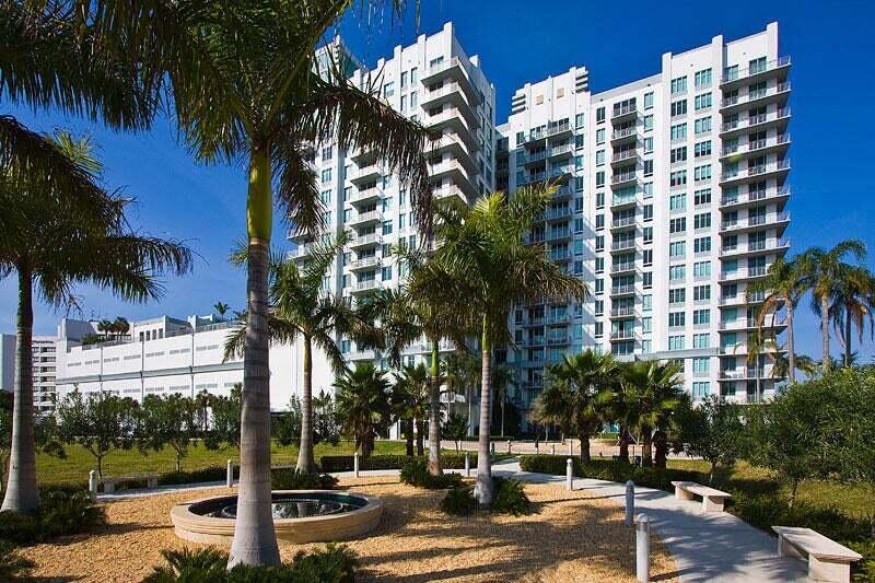 300 S Australian Avenue 423