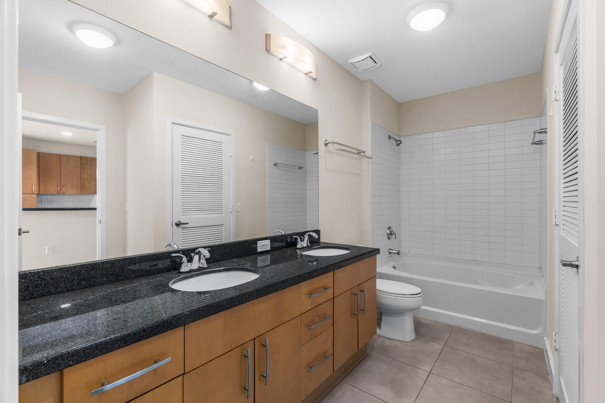 300 S Australian Avenue 423