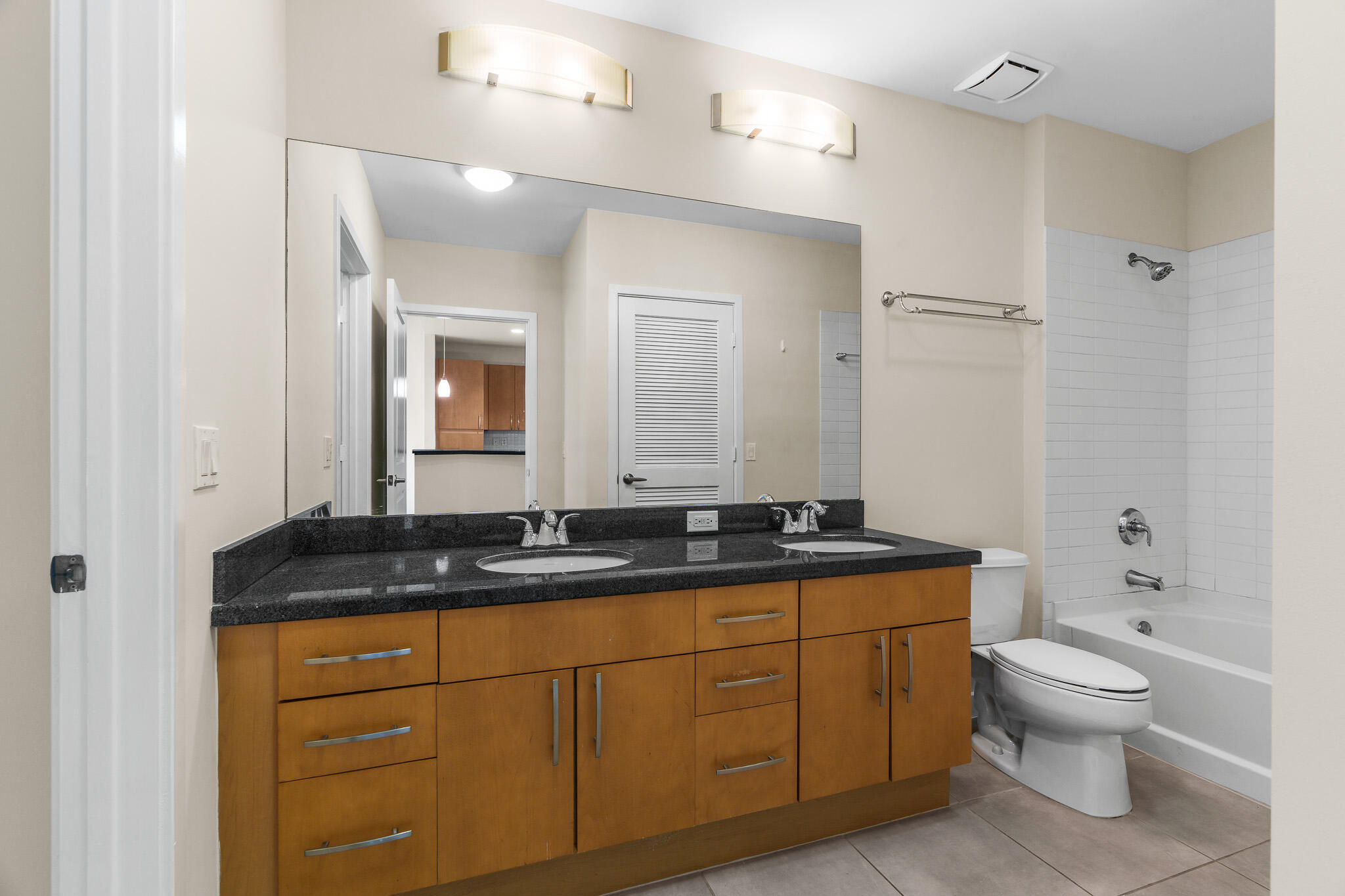 300 S Australian Avenue 423