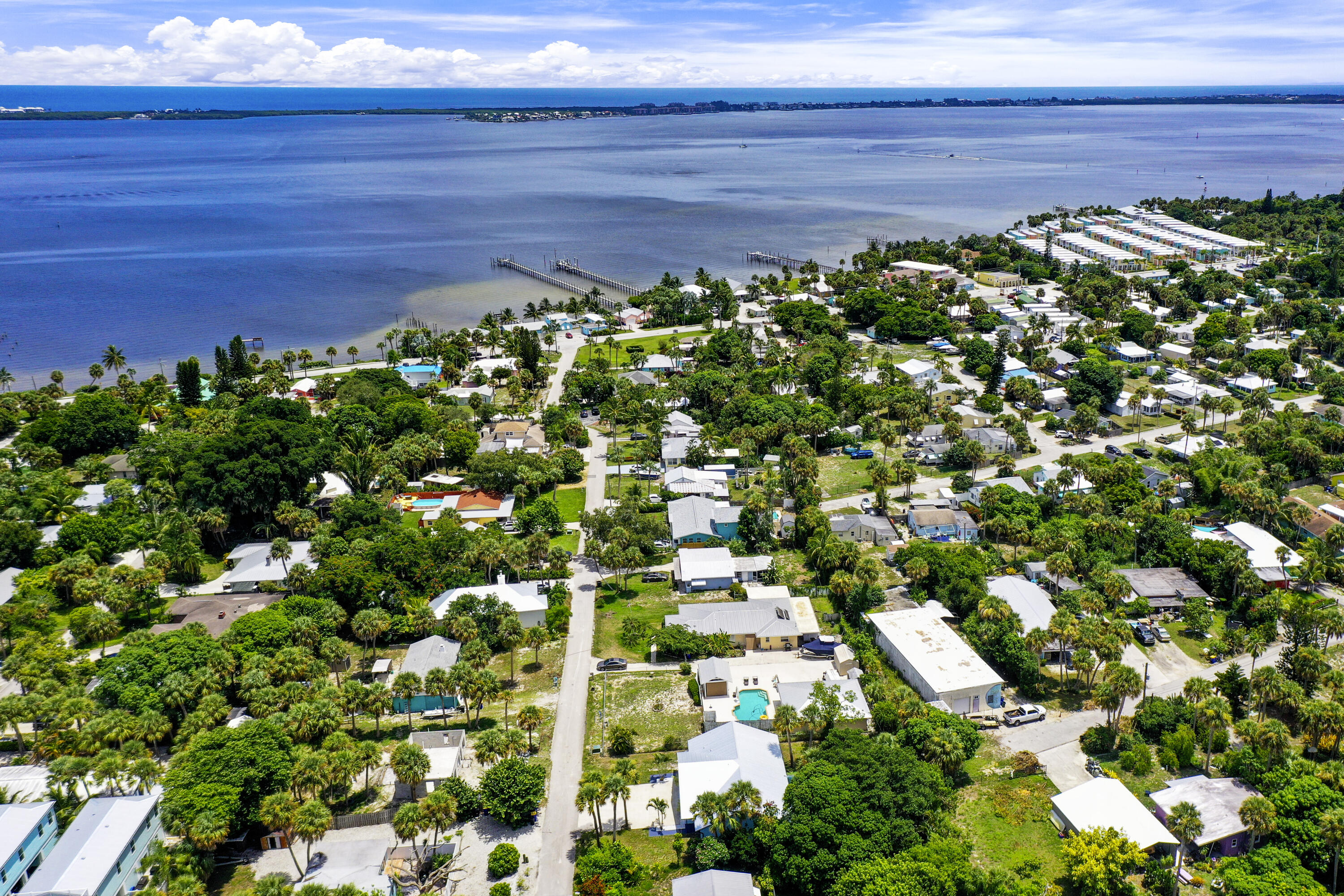 2132 NE Pelican Terrace