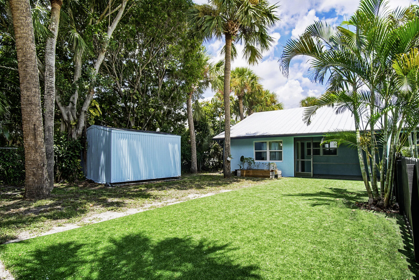 2132 NE Pelican Terrace