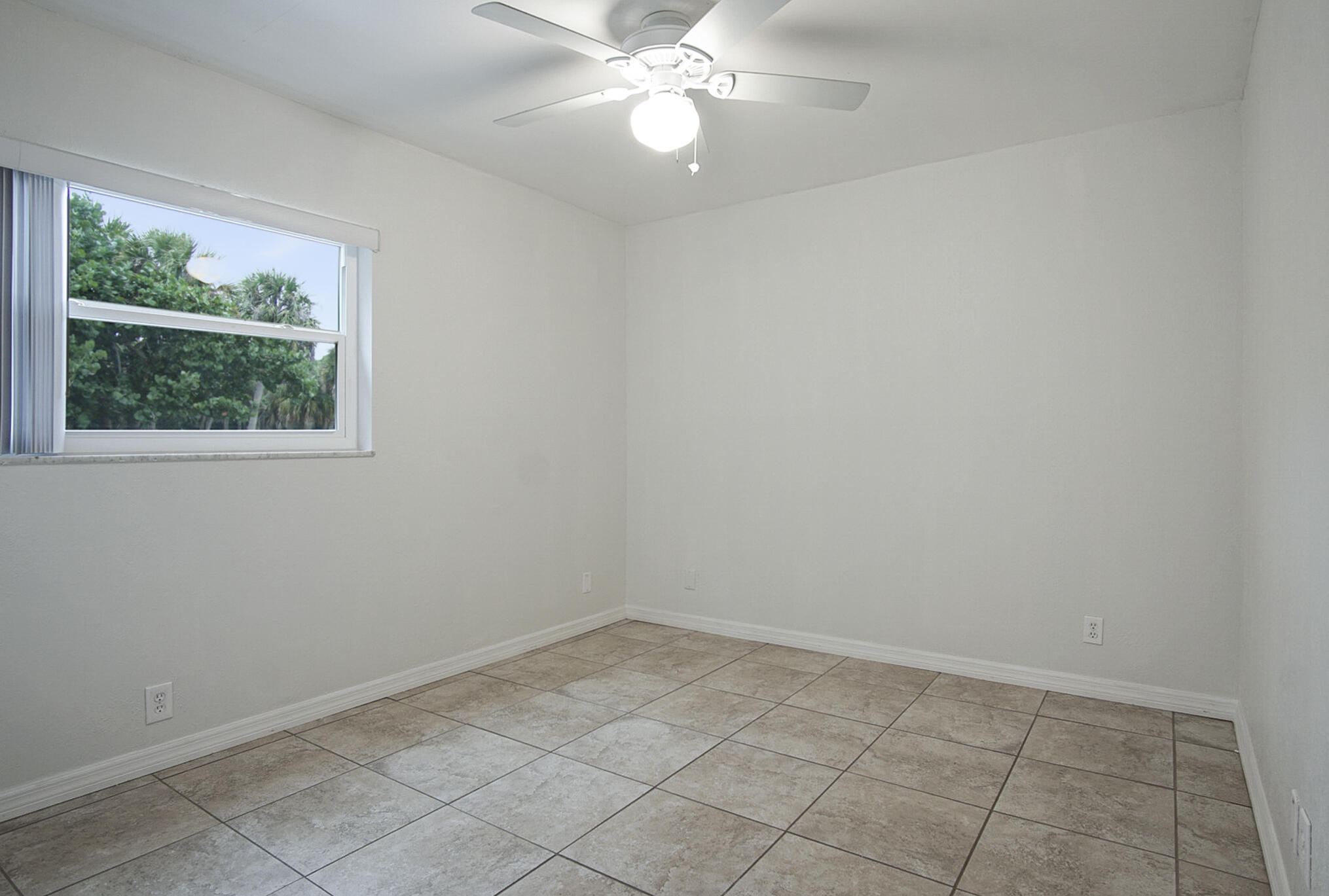 2132 NE Pelican Terrace