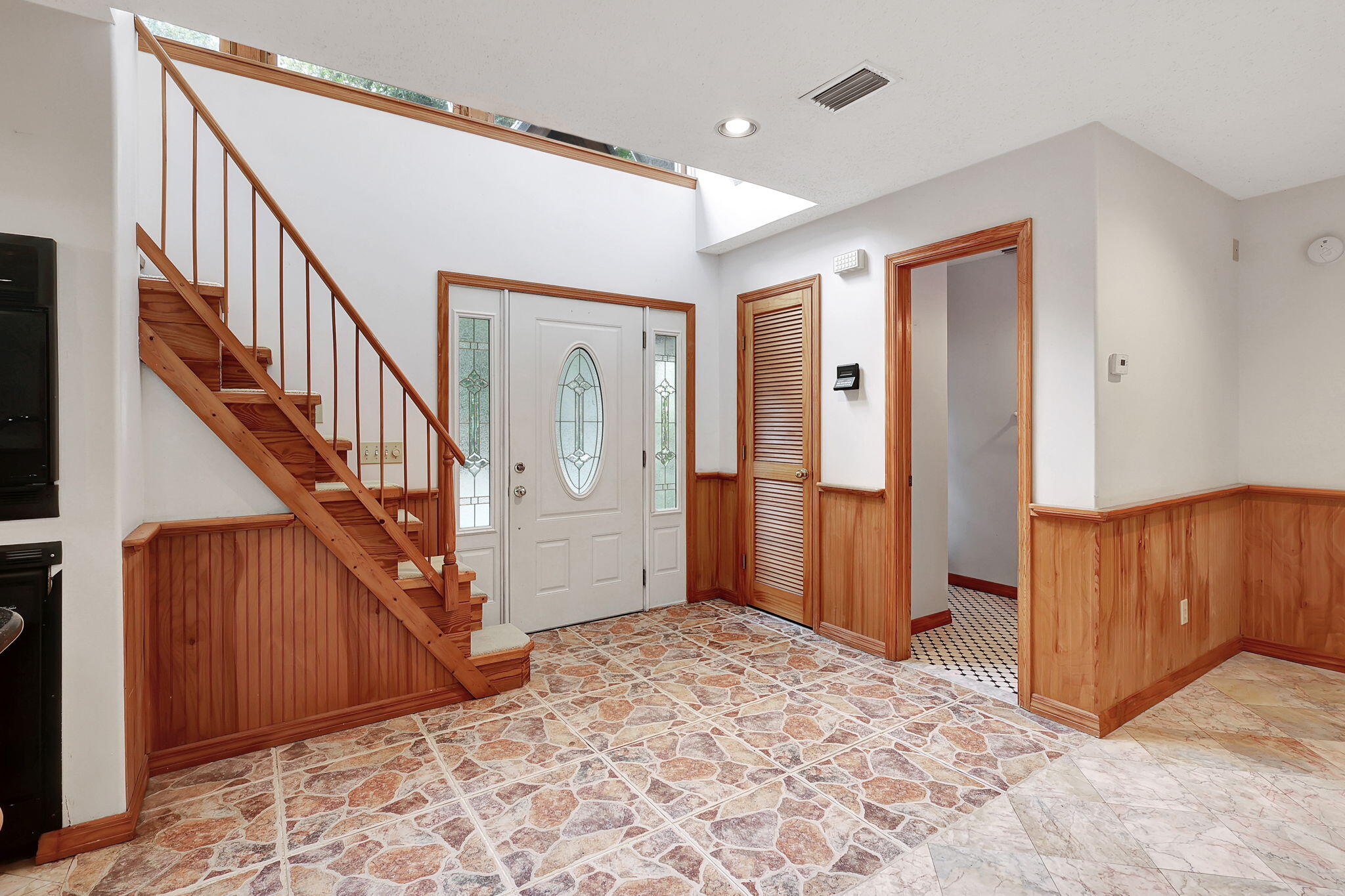 1055 SW Blue Water Way