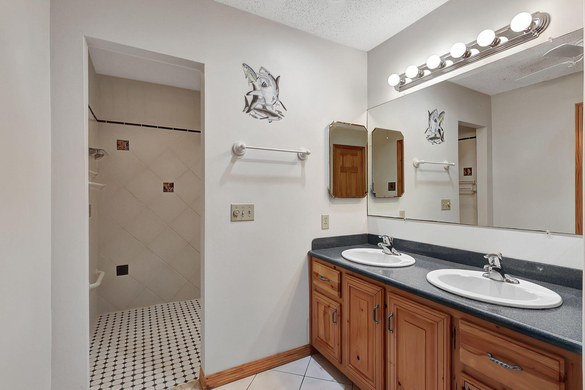 1055 SW Blue Water Way