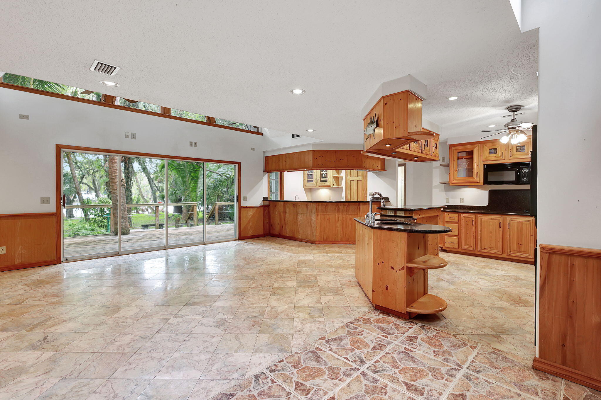 1055 SW Blue Water Way