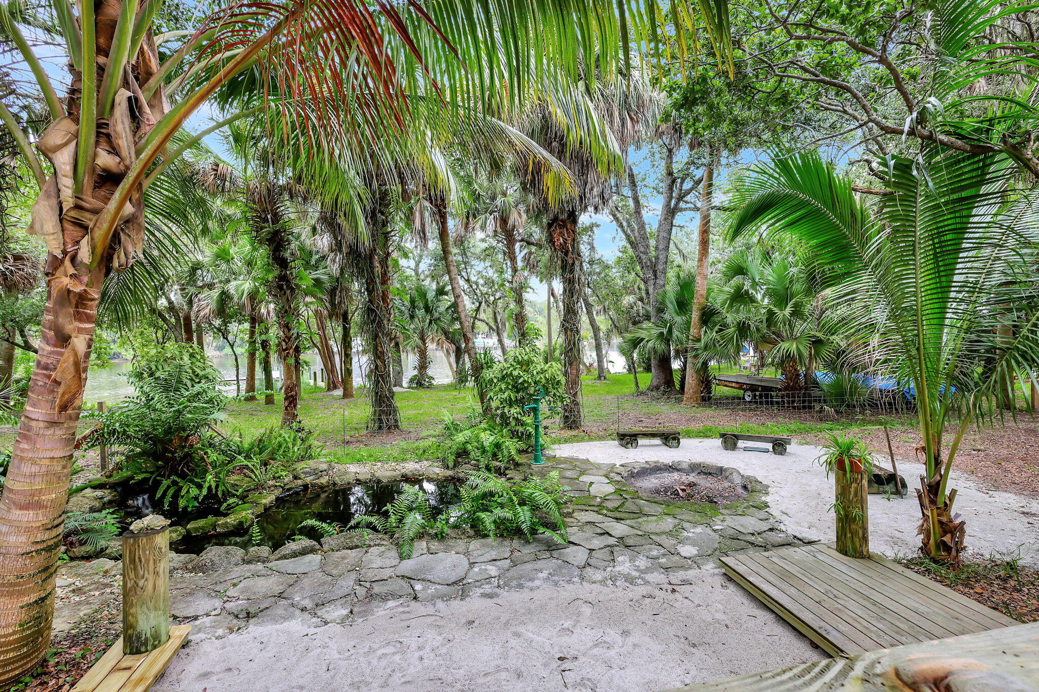 1055 SW Blue Water Way