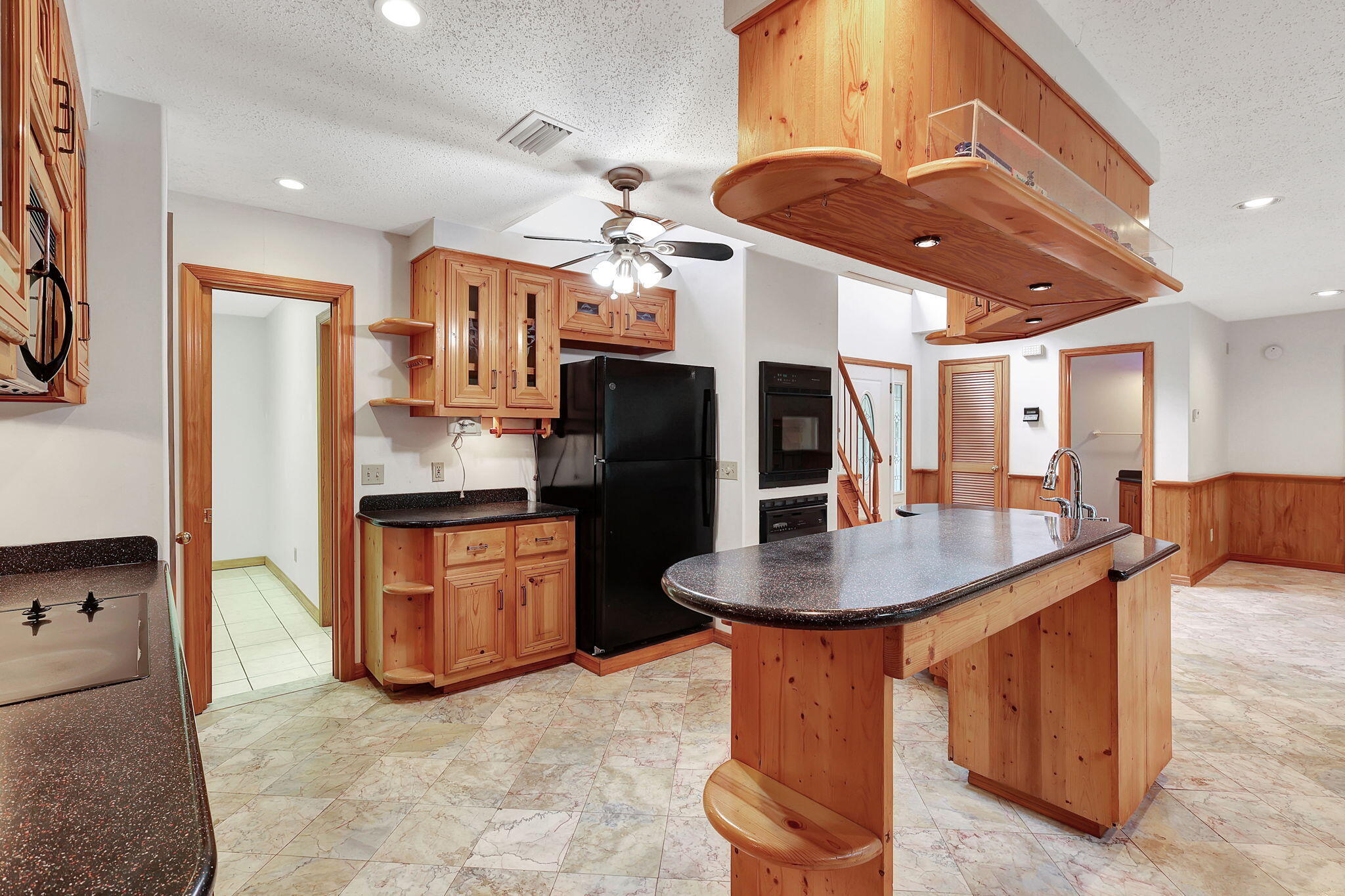 1055 SW Blue Water Way