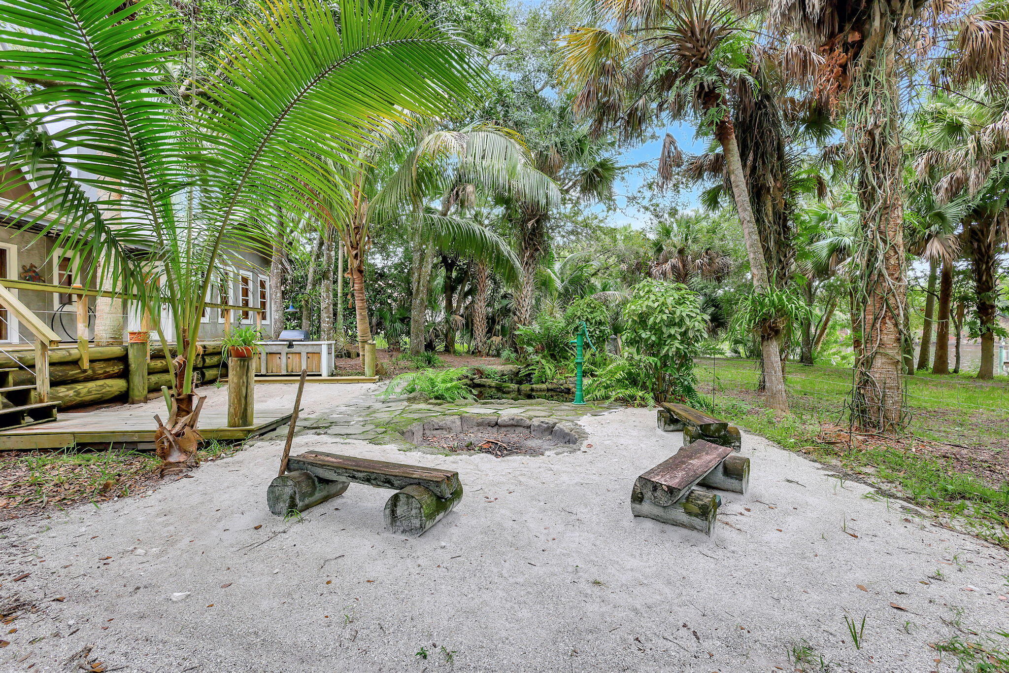 1055 SW Blue Water Way