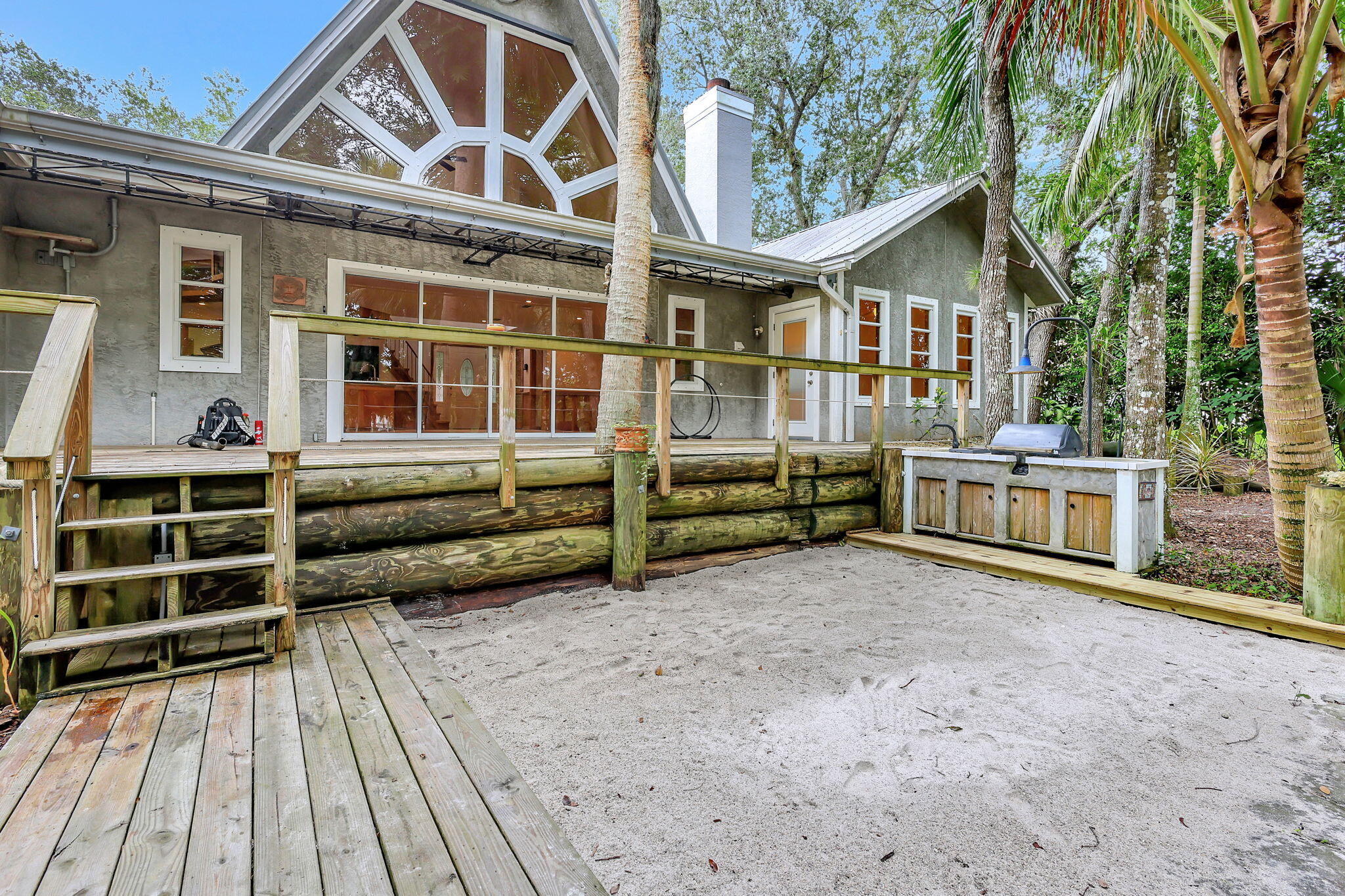 1055 SW Blue Water Way