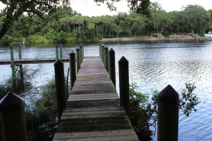 1055 SW Blue Water Way