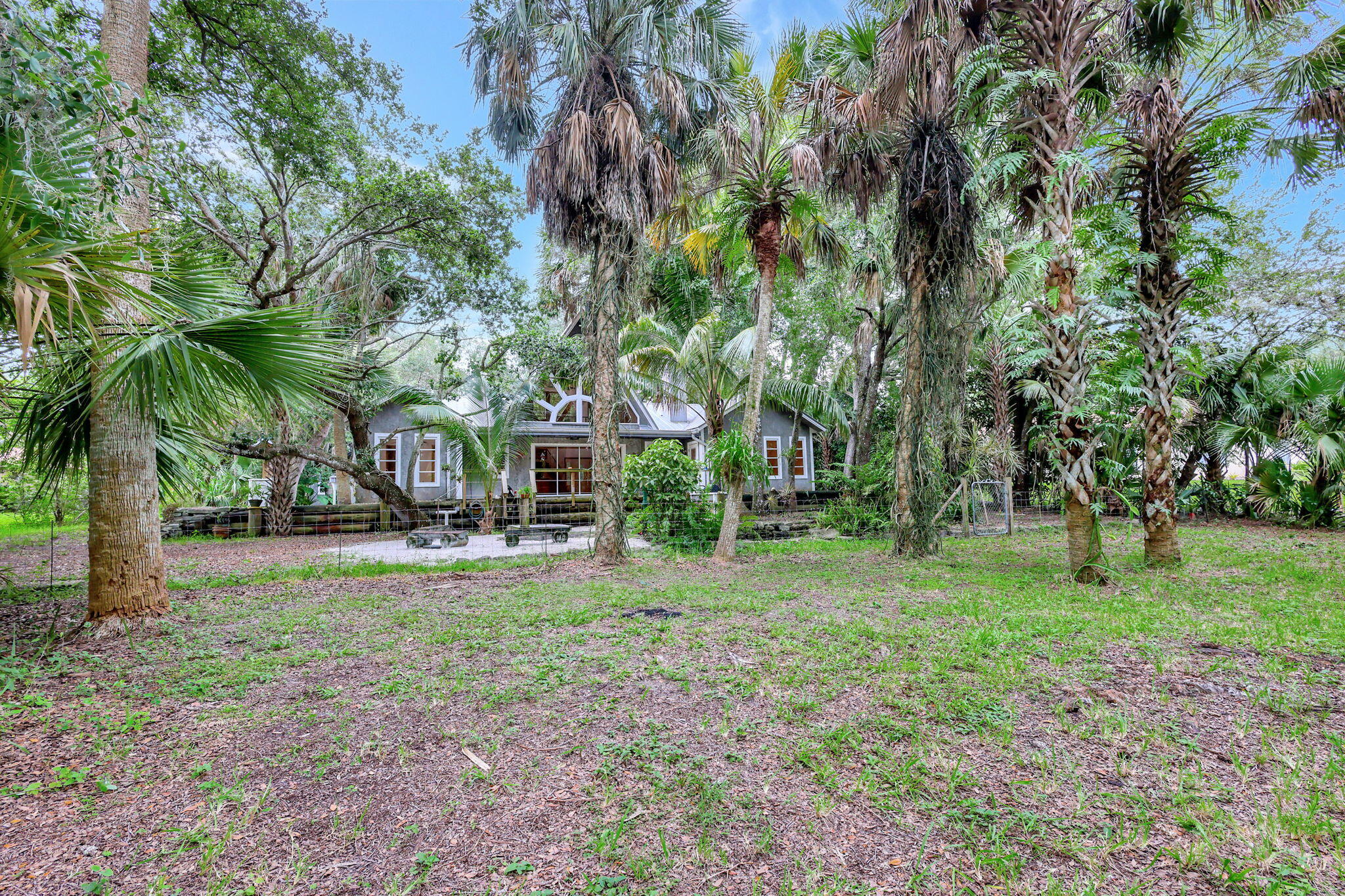1055 SW Blue Water Way