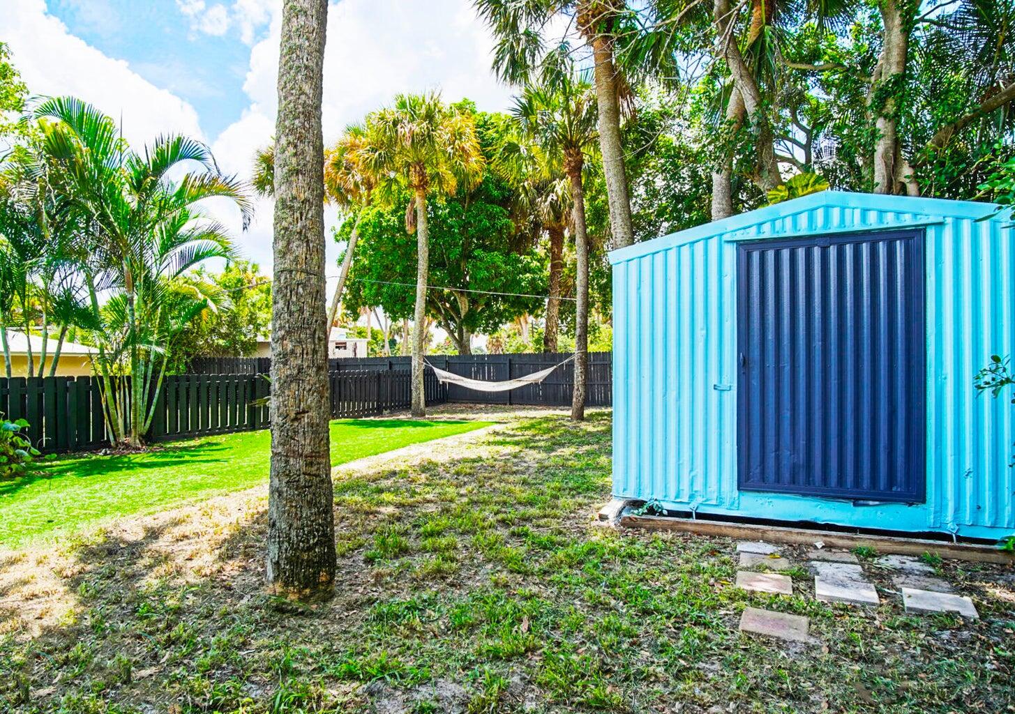 2134 NE Pelican Terrace