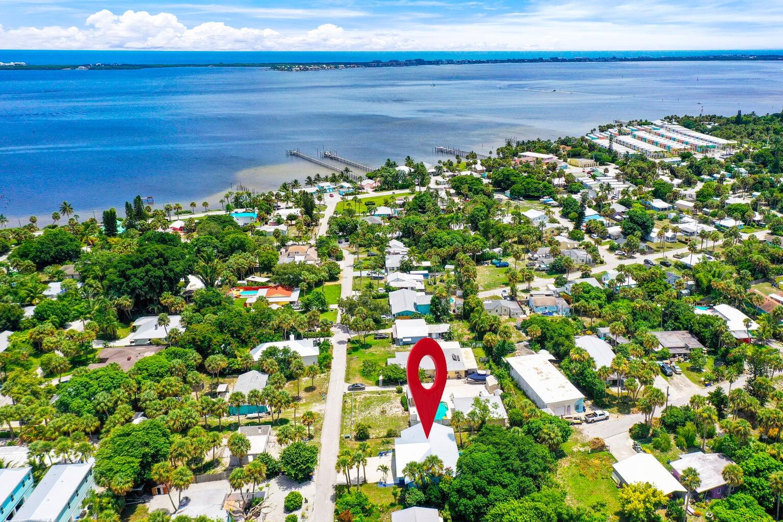 2132 NE Pelican Terrace