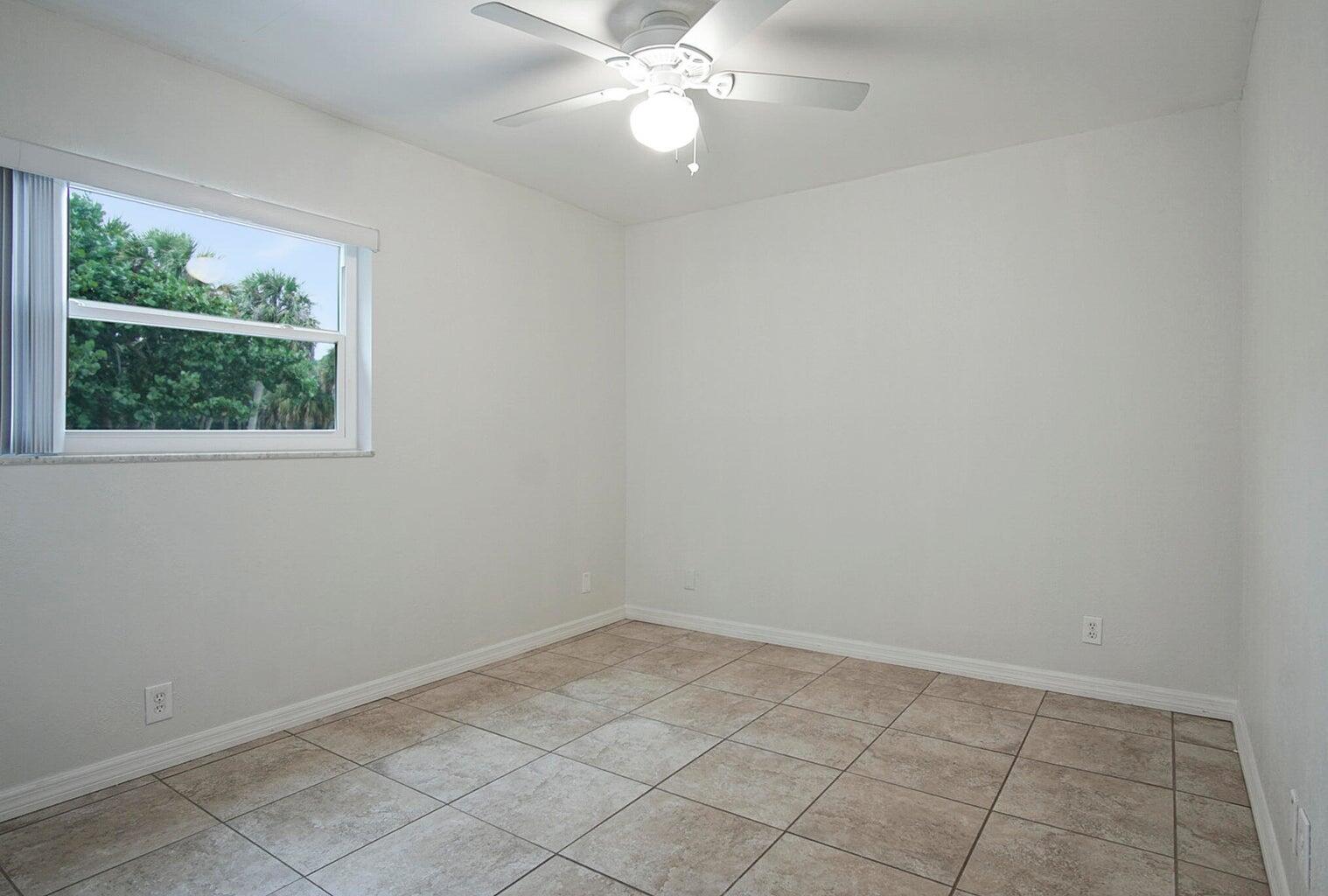 2132 NE Pelican Terrace