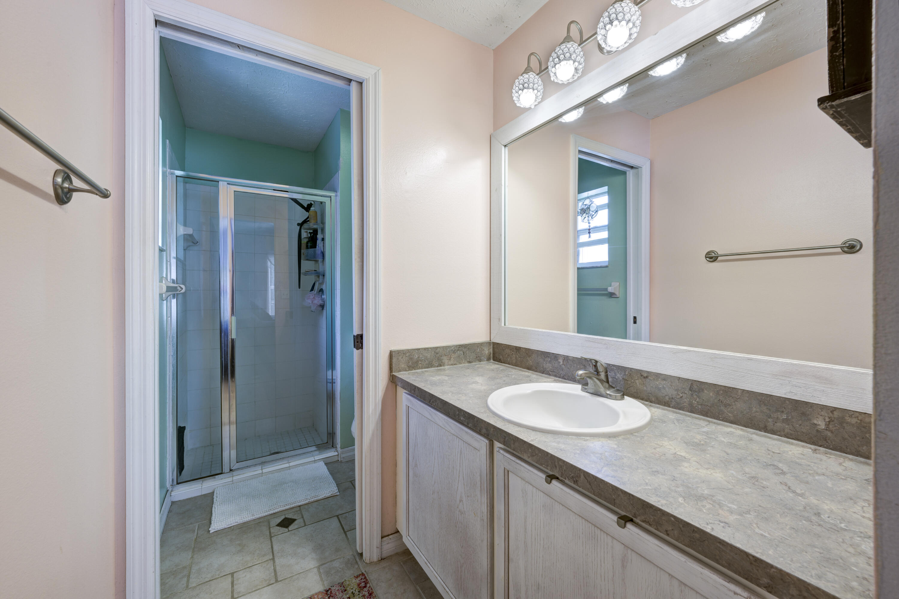 2990 SE Cypress Street