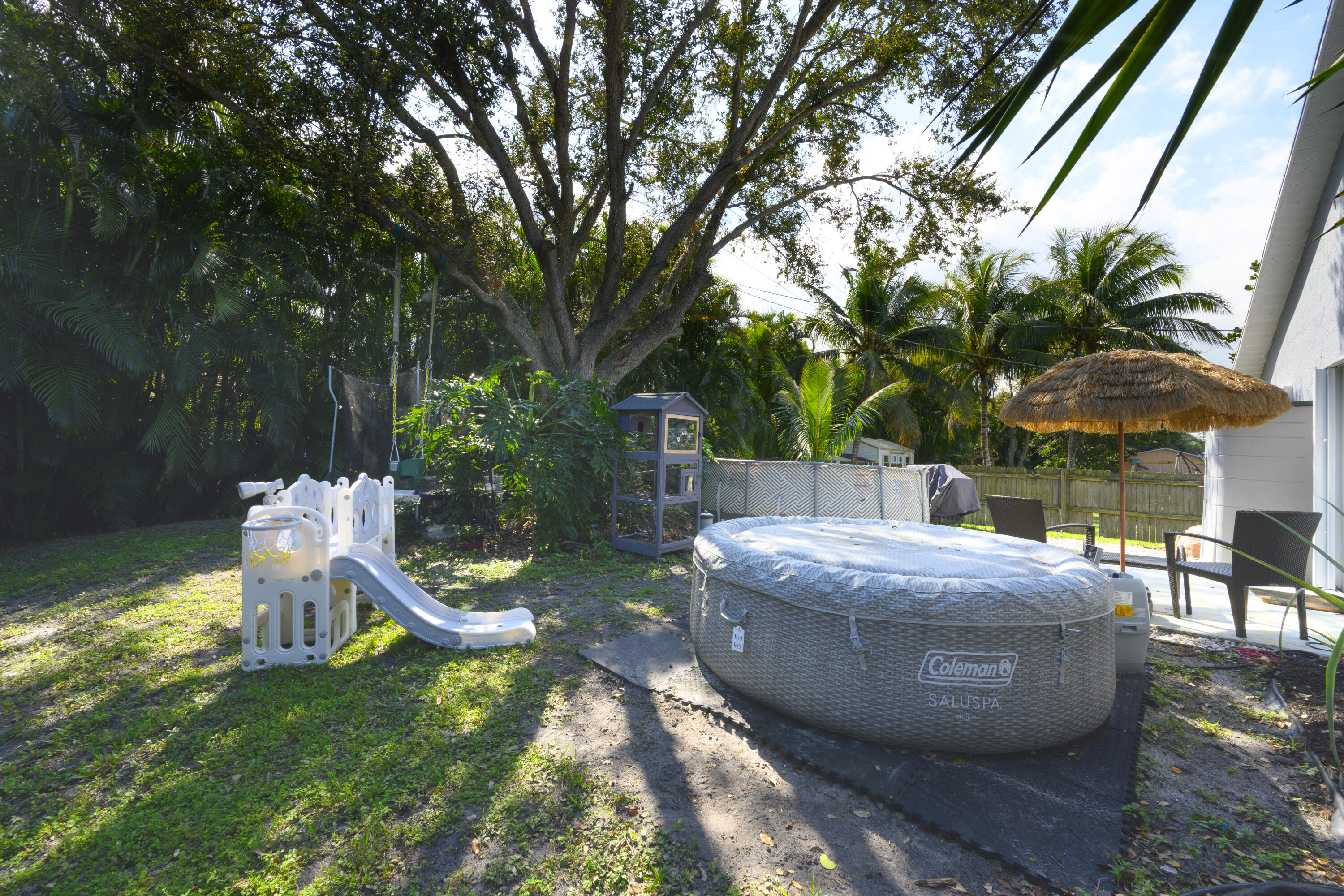 2990 SE Cypress Street