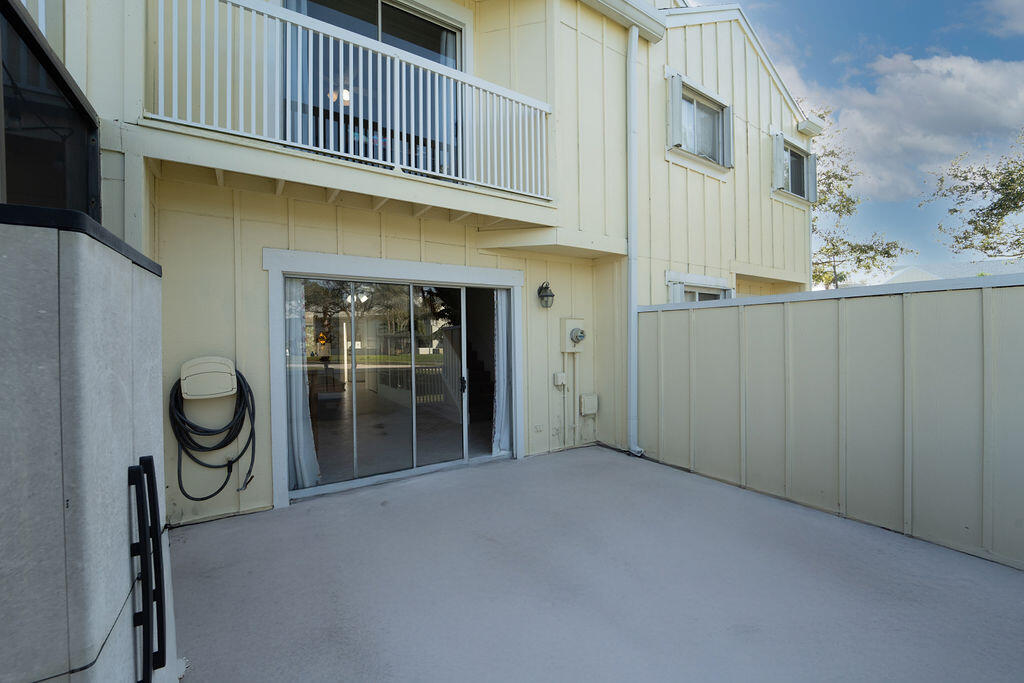 6270 Riverwalk Lane 5