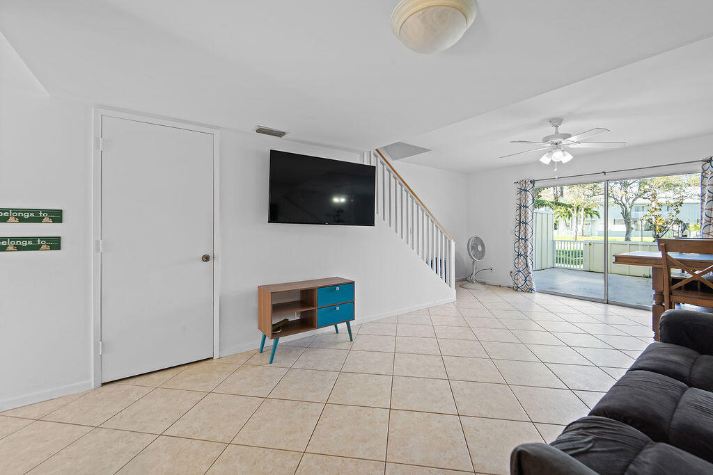 6270 Riverwalk Lane 5