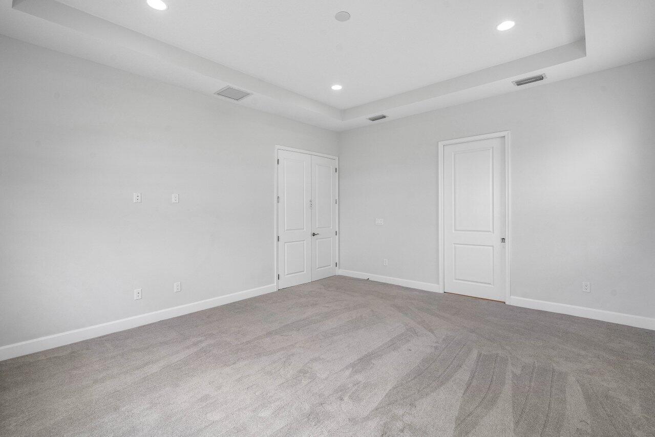 15262 Goldfinch Circle