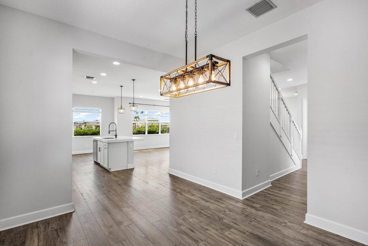 15262 Goldfinch Circle