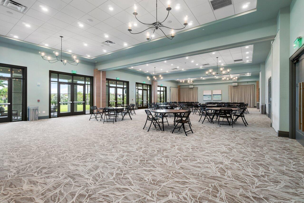 15262 Goldfinch Circle