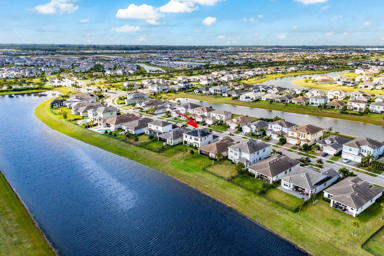 15262 Goldfinch Circle