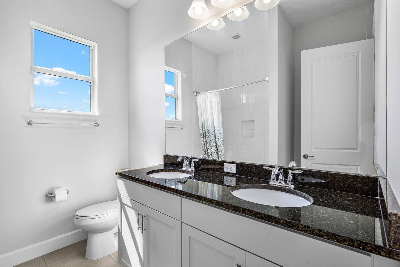 15262 Goldfinch Circle