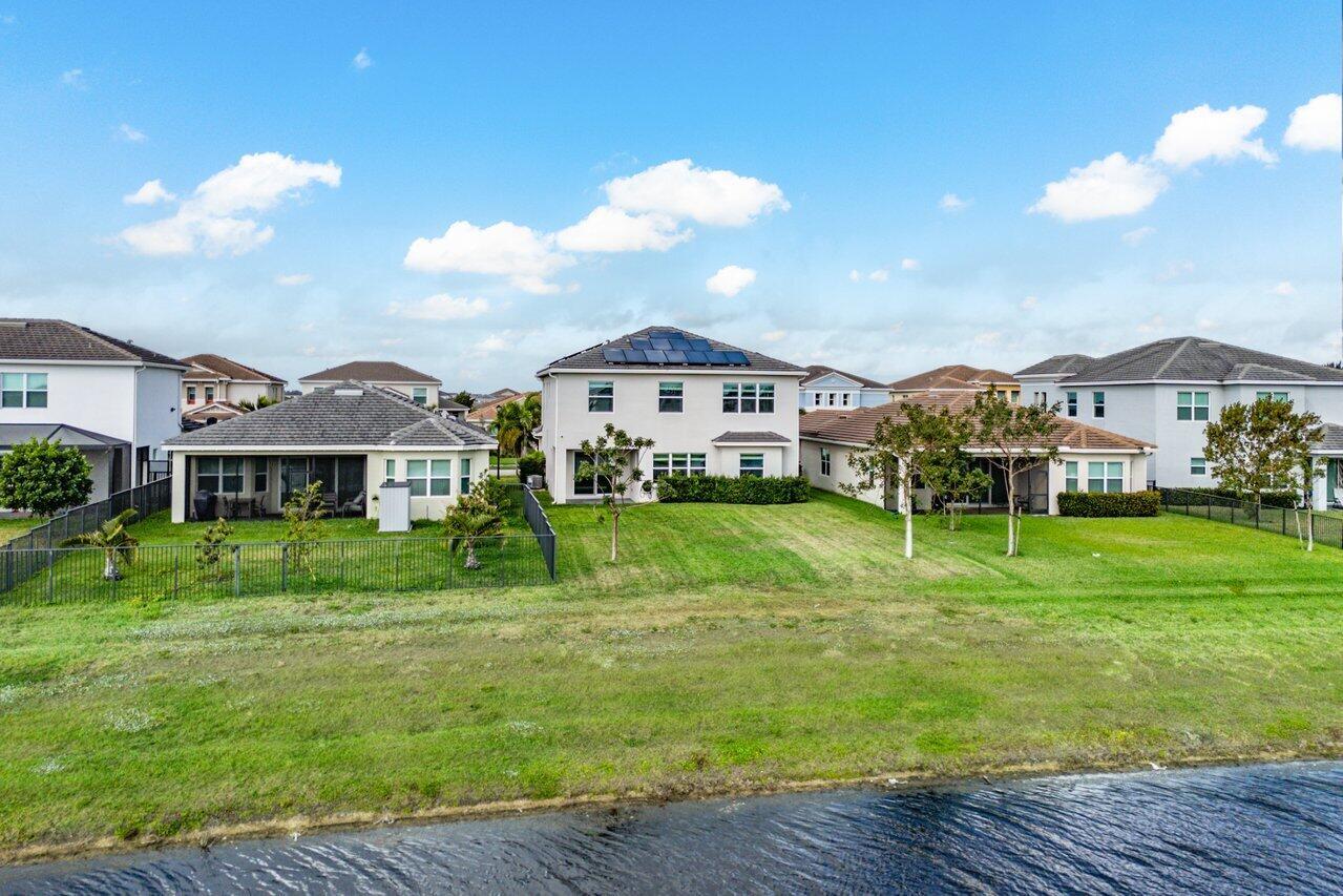 15262 Goldfinch Circle