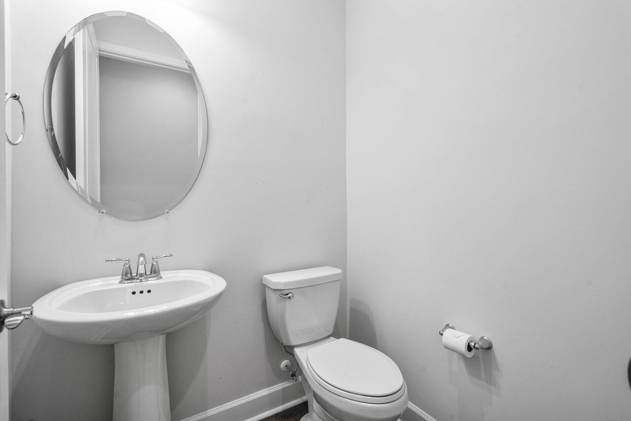 15262 Goldfinch Circle