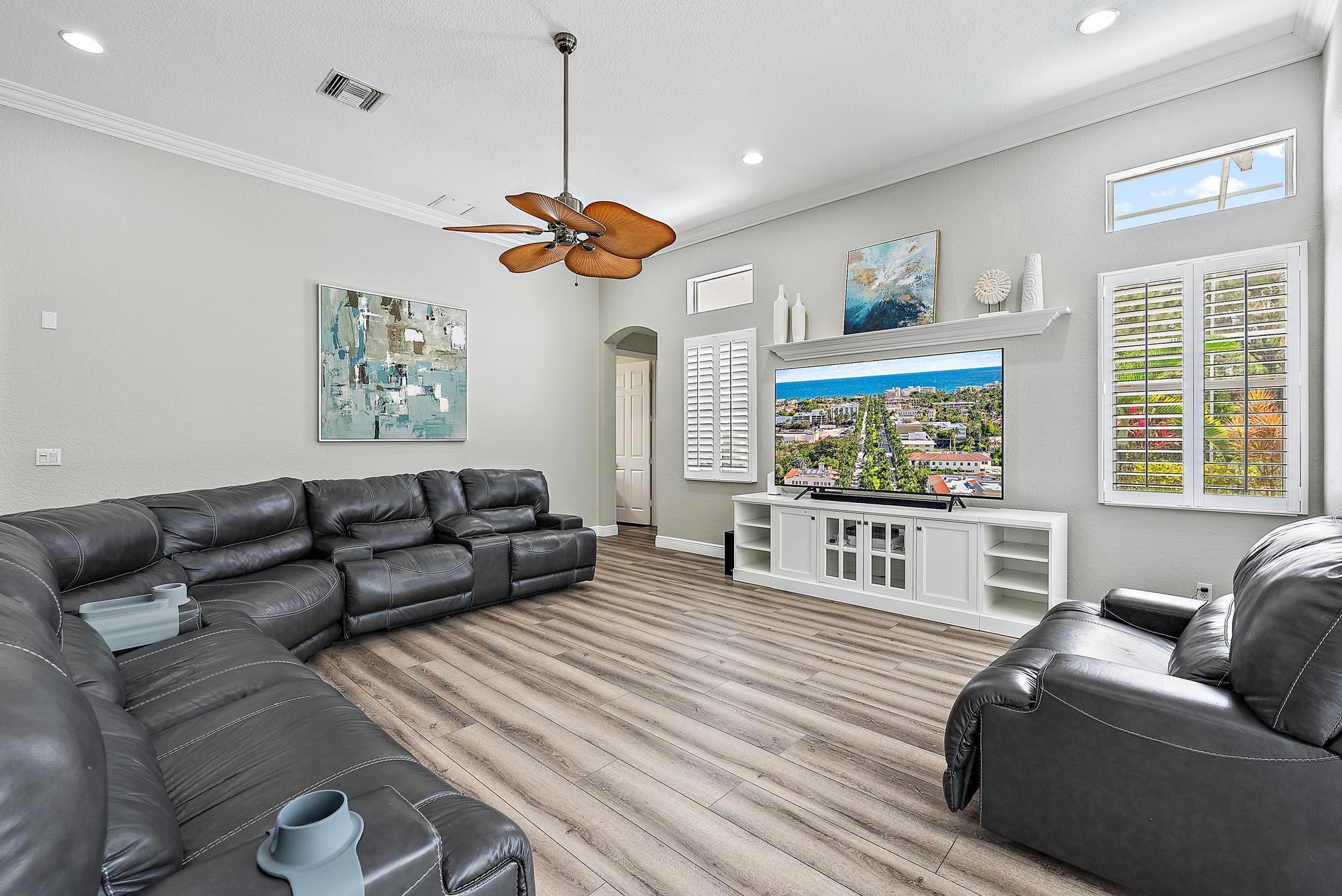 5053 SW Saint Creek Drive