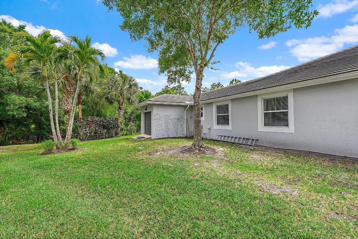 5053 SW Saint Creek Drive