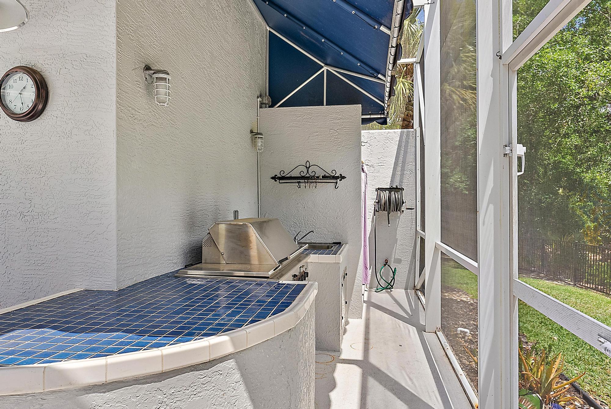 5053 SW Saint Creek Drive