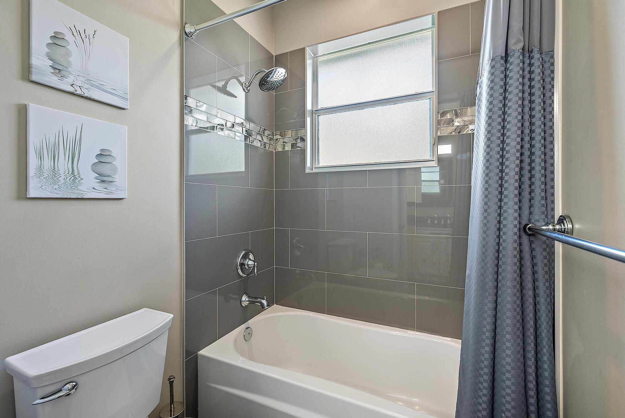 5053 SW Saint Creek Drive