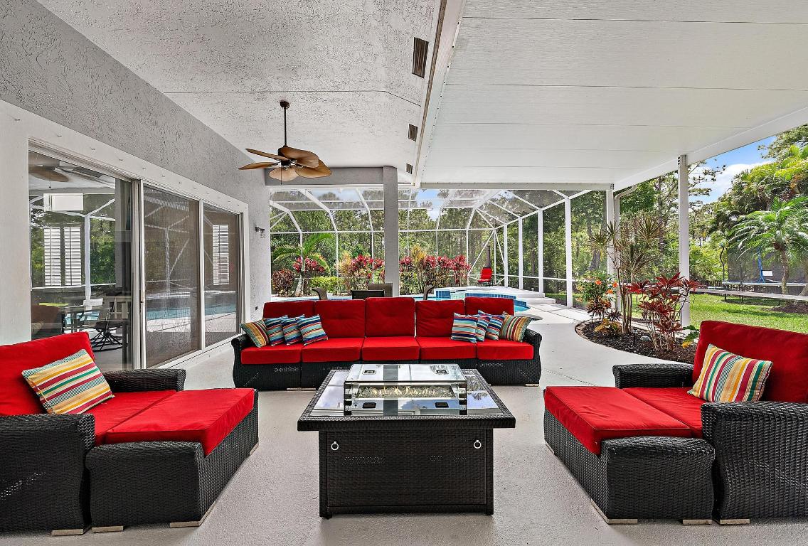 5053 SW Saint Creek Drive