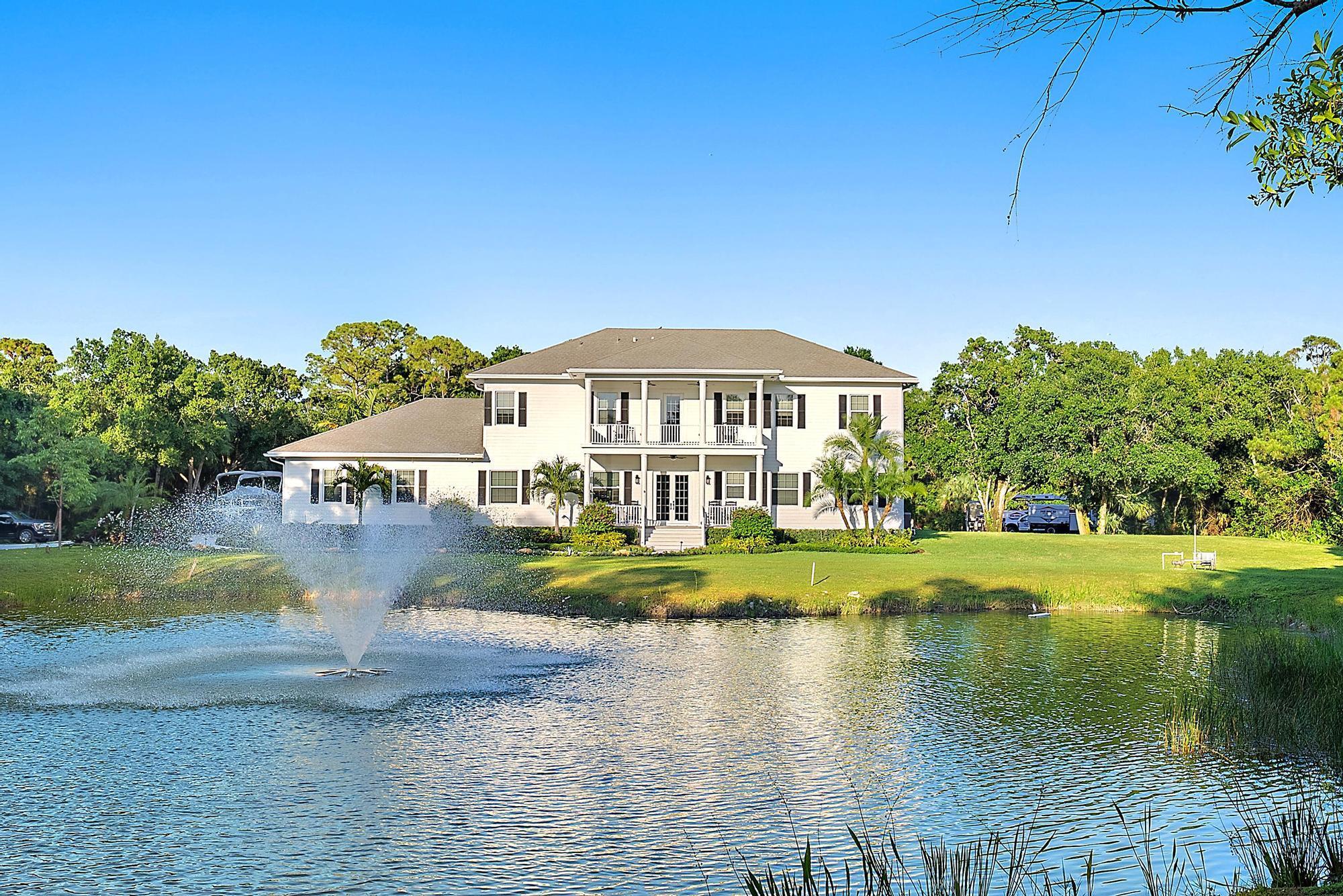 17736 103rd Terrace Jupiter, FL 33478