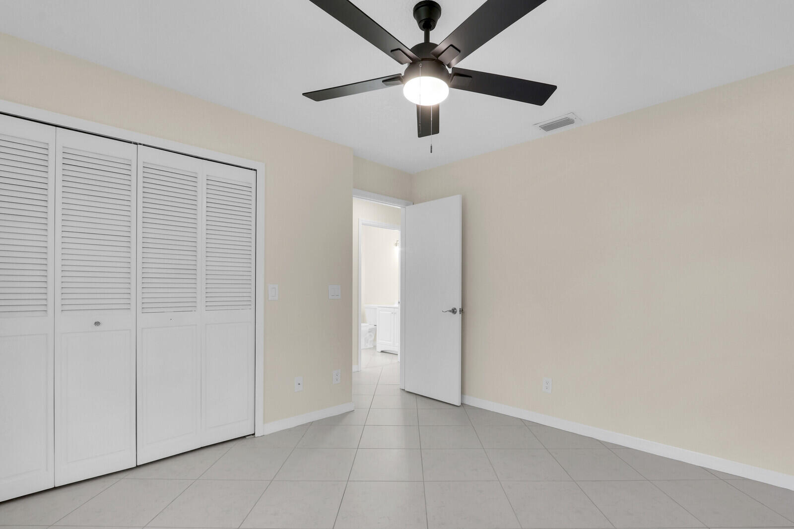 2774 SE Howell Avenue