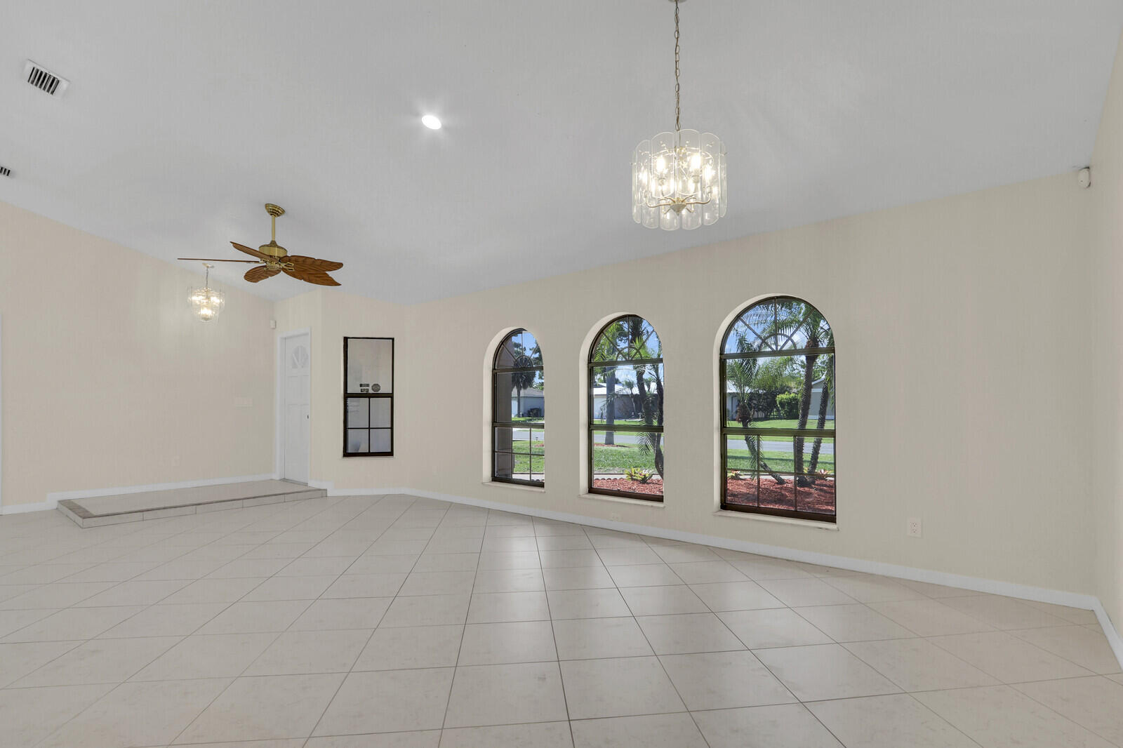 2774 SE Howell Avenue