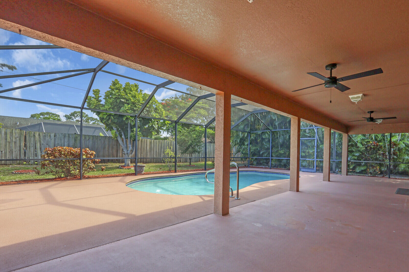 2774 SE Howell Avenue