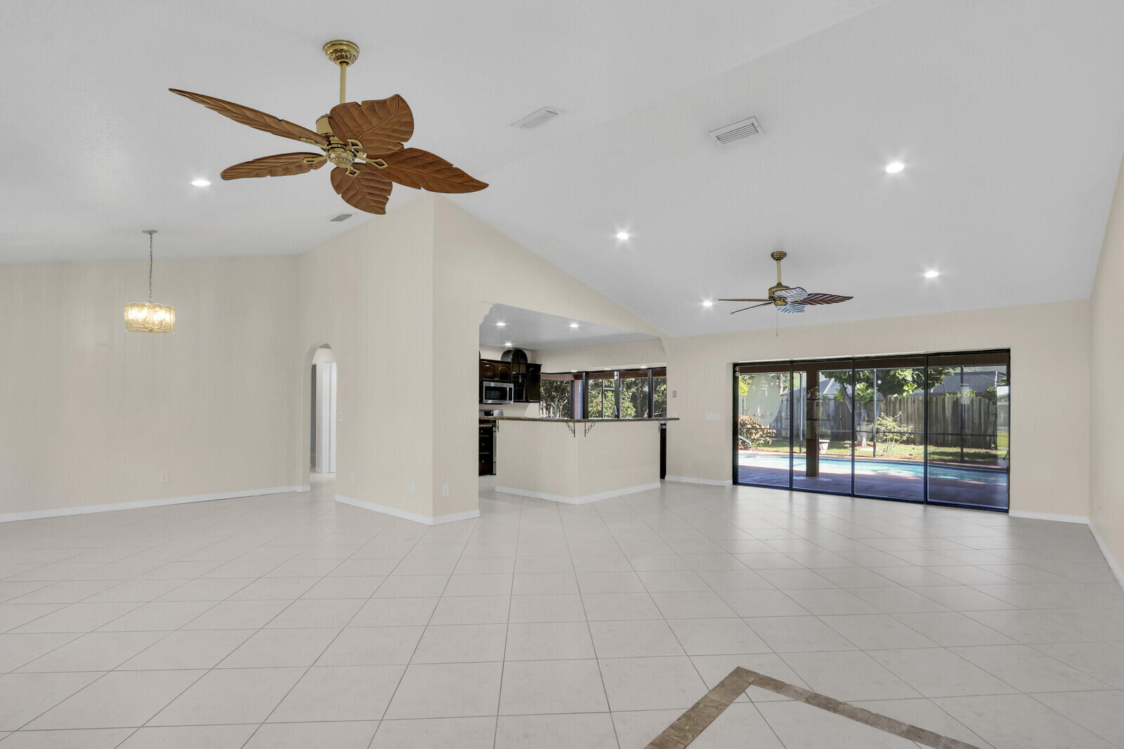 2774 SE Howell Avenue