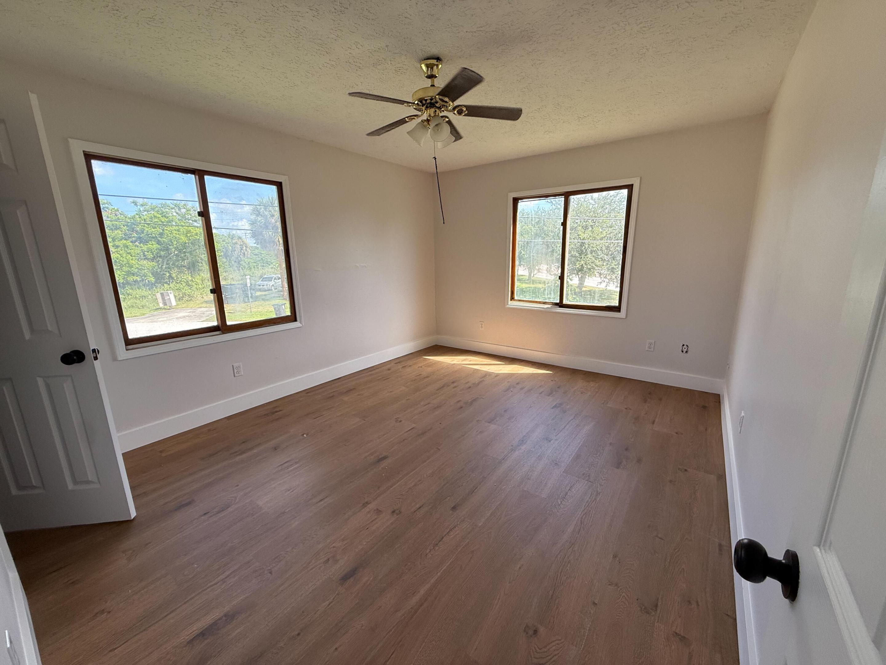 2350 SE Floresta Drive