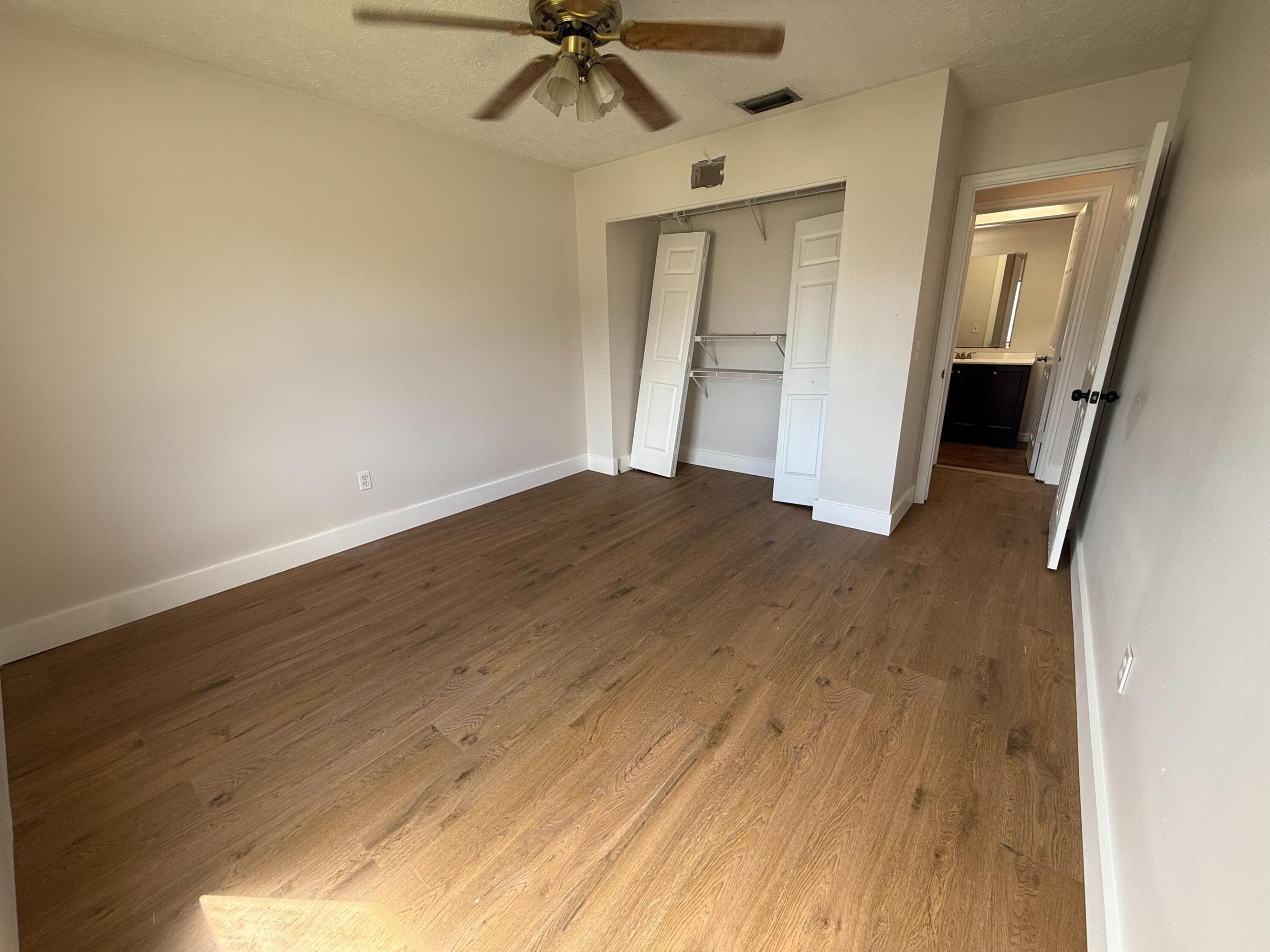 2350 SE Floresta Drive