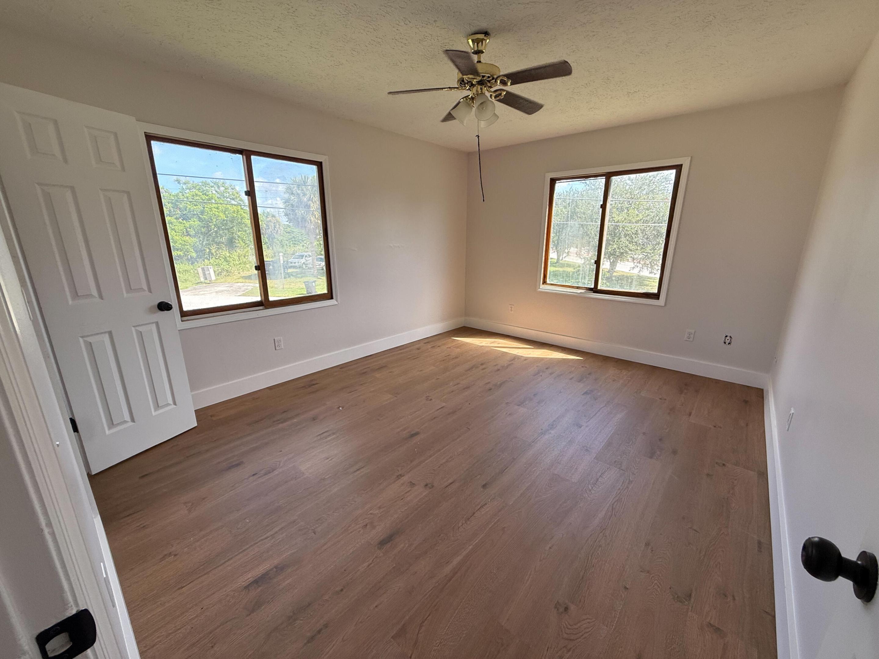 2350 SE Floresta Drive