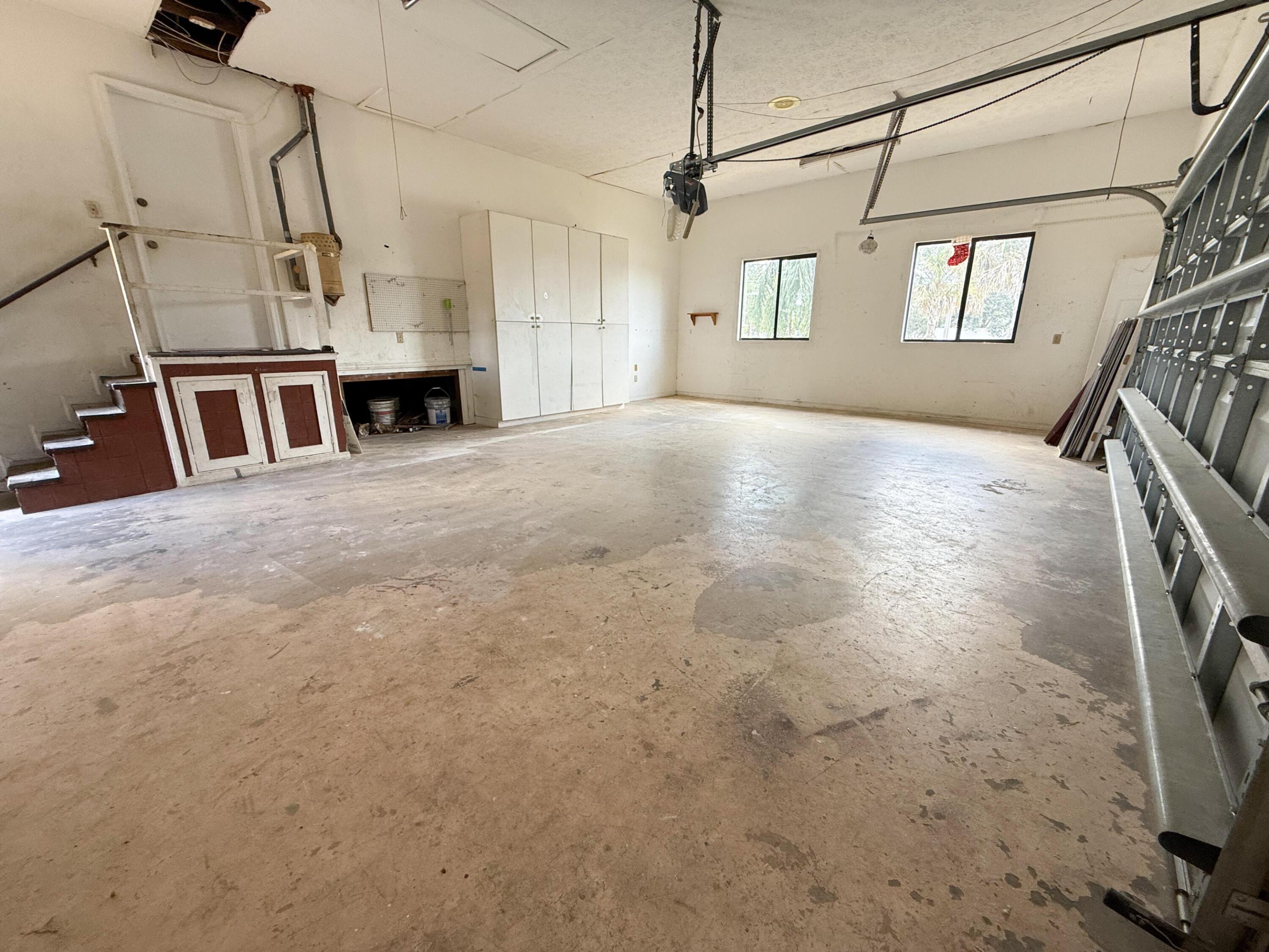 2350 SE Floresta Drive