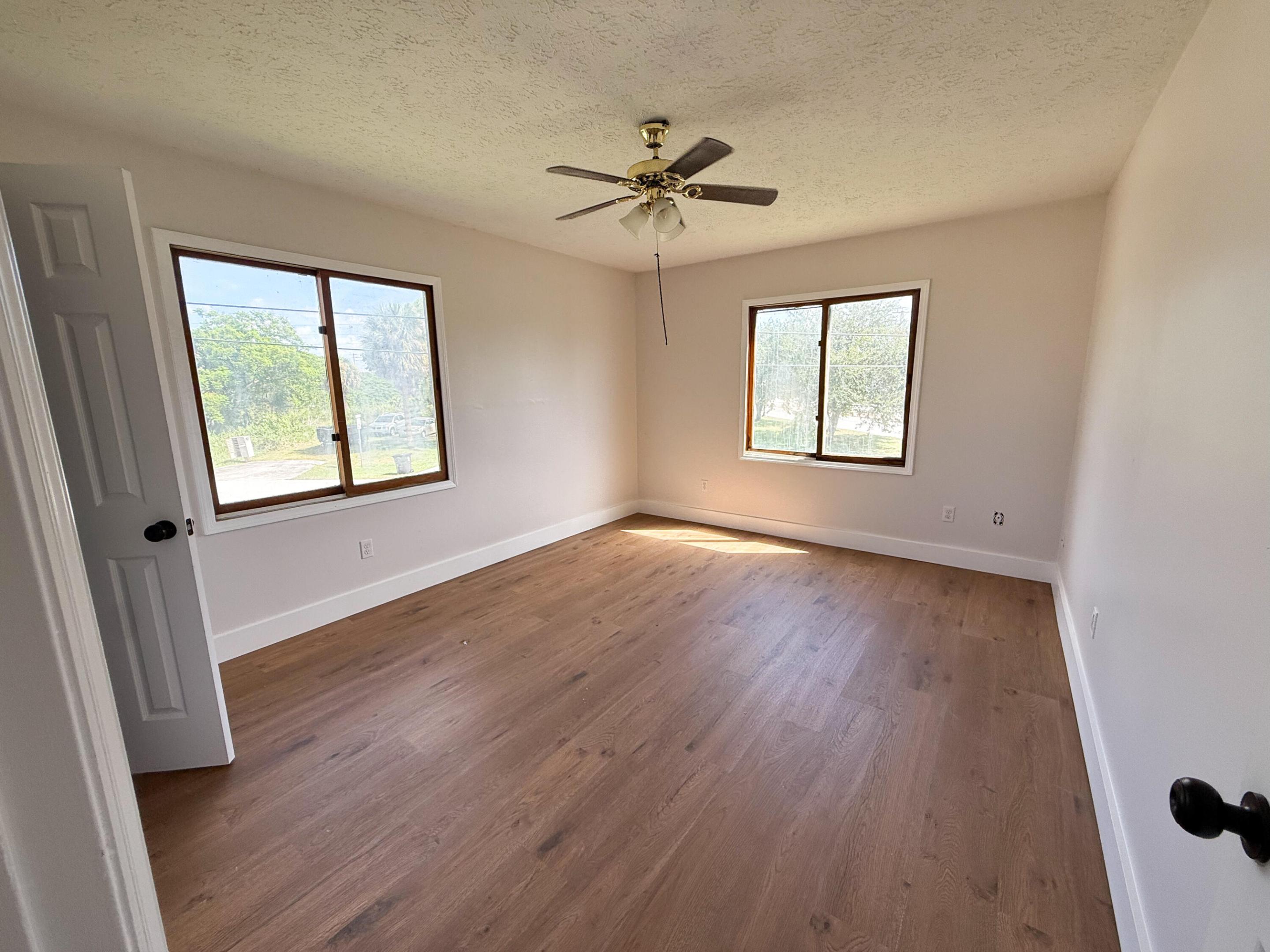 2350 SE Floresta Drive