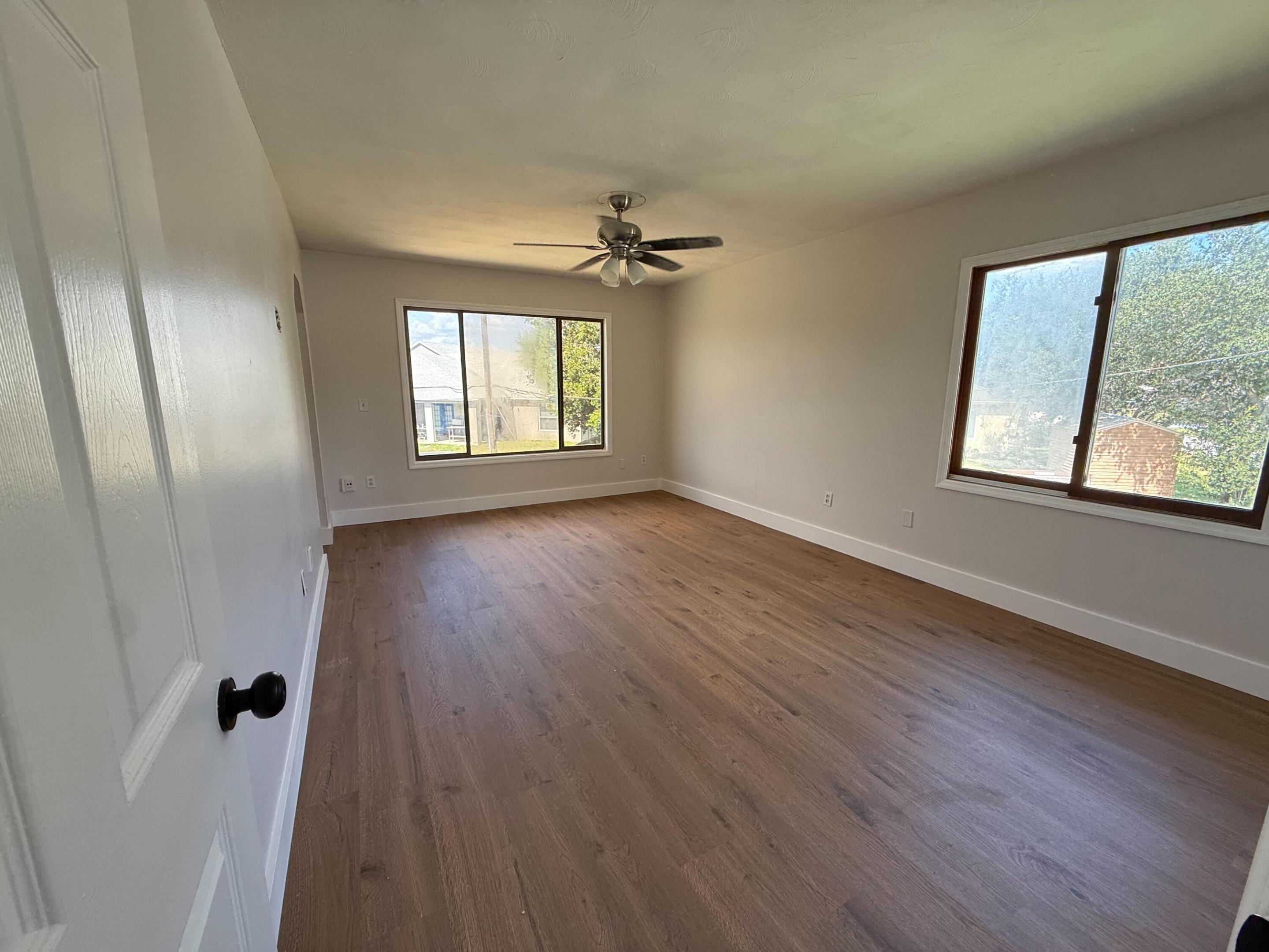 2350 SE Floresta Drive