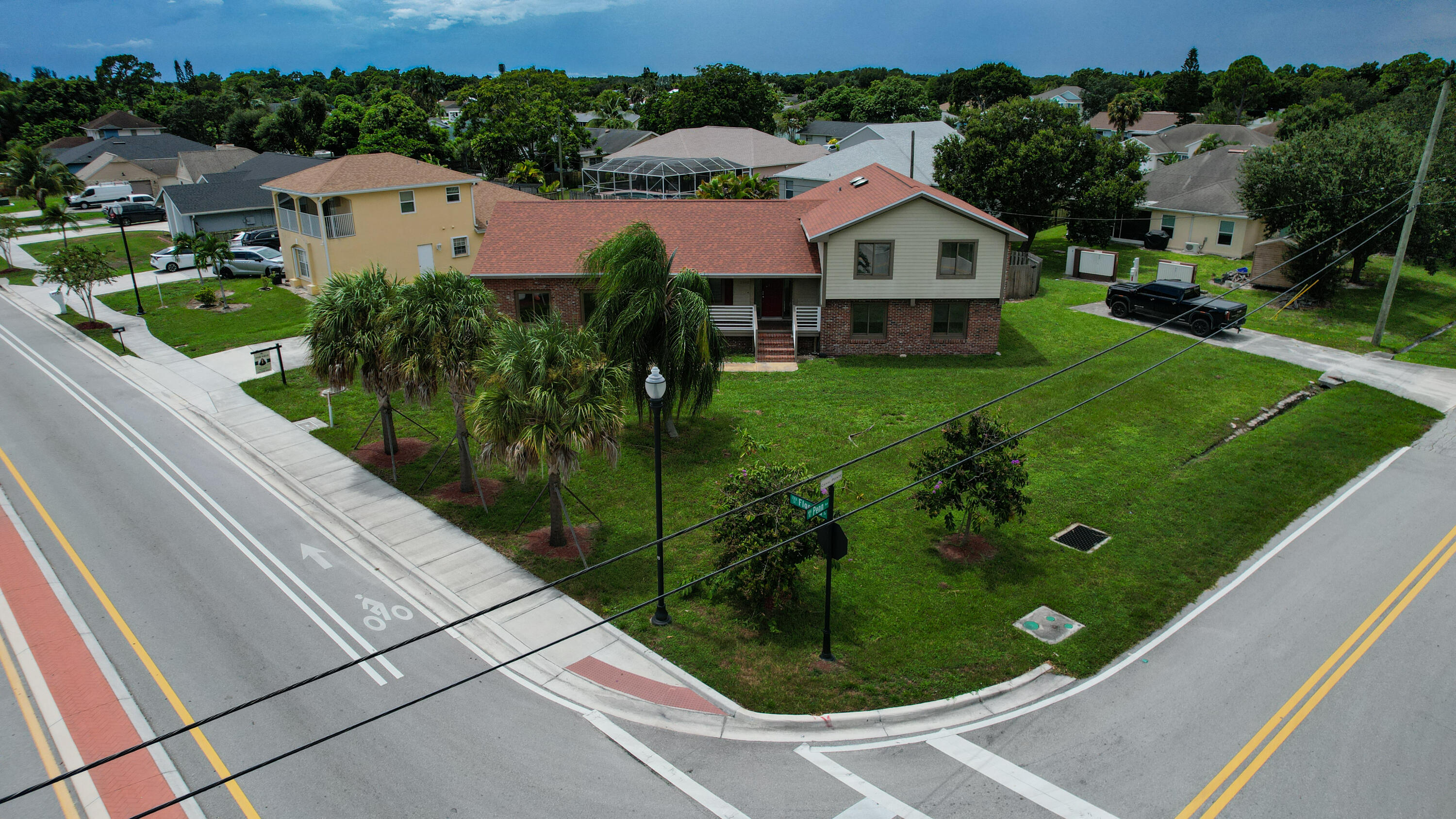 2350 SE Floresta Drive