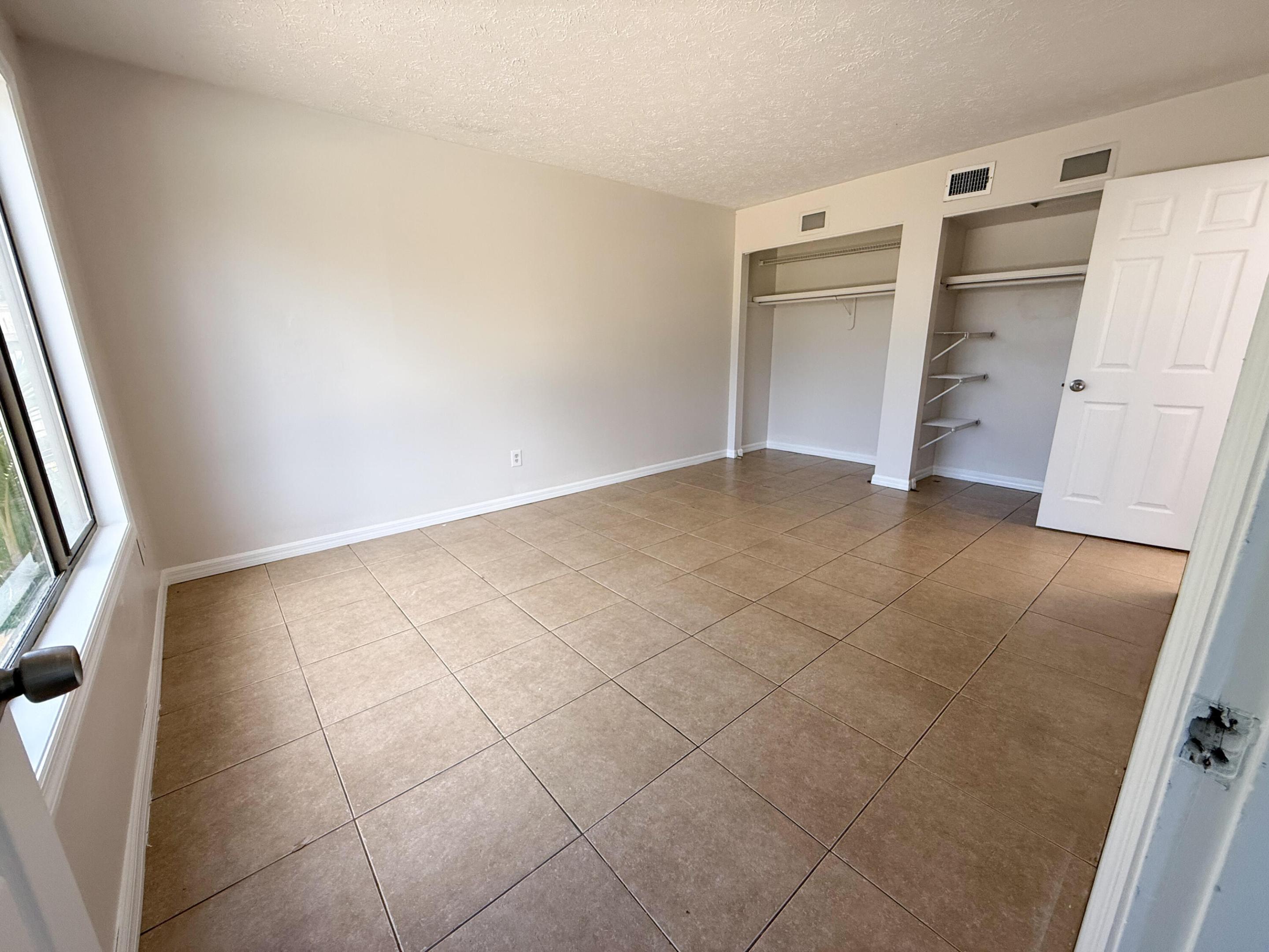 2350 SE Floresta Drive