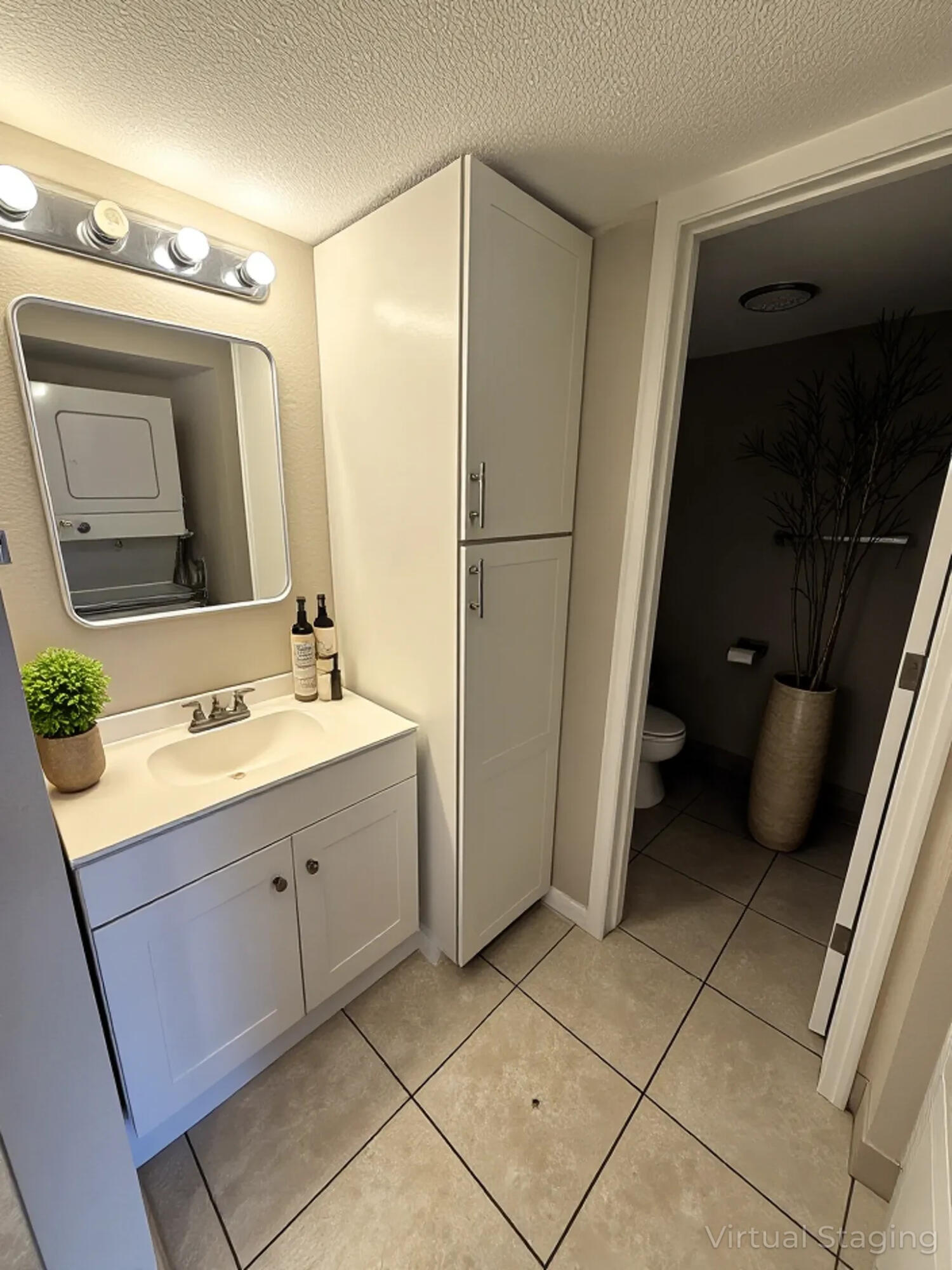 1542 SE Royal Green Circle 102